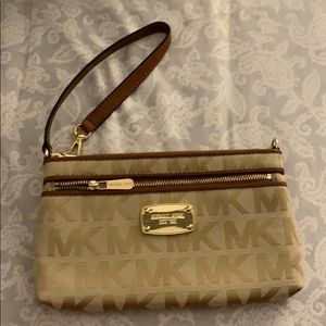 Michael Kors wristlet